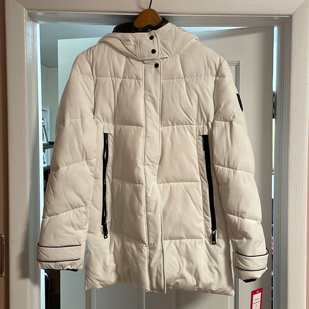 Vince Camuto, size M winter coat, color is marshmallow
